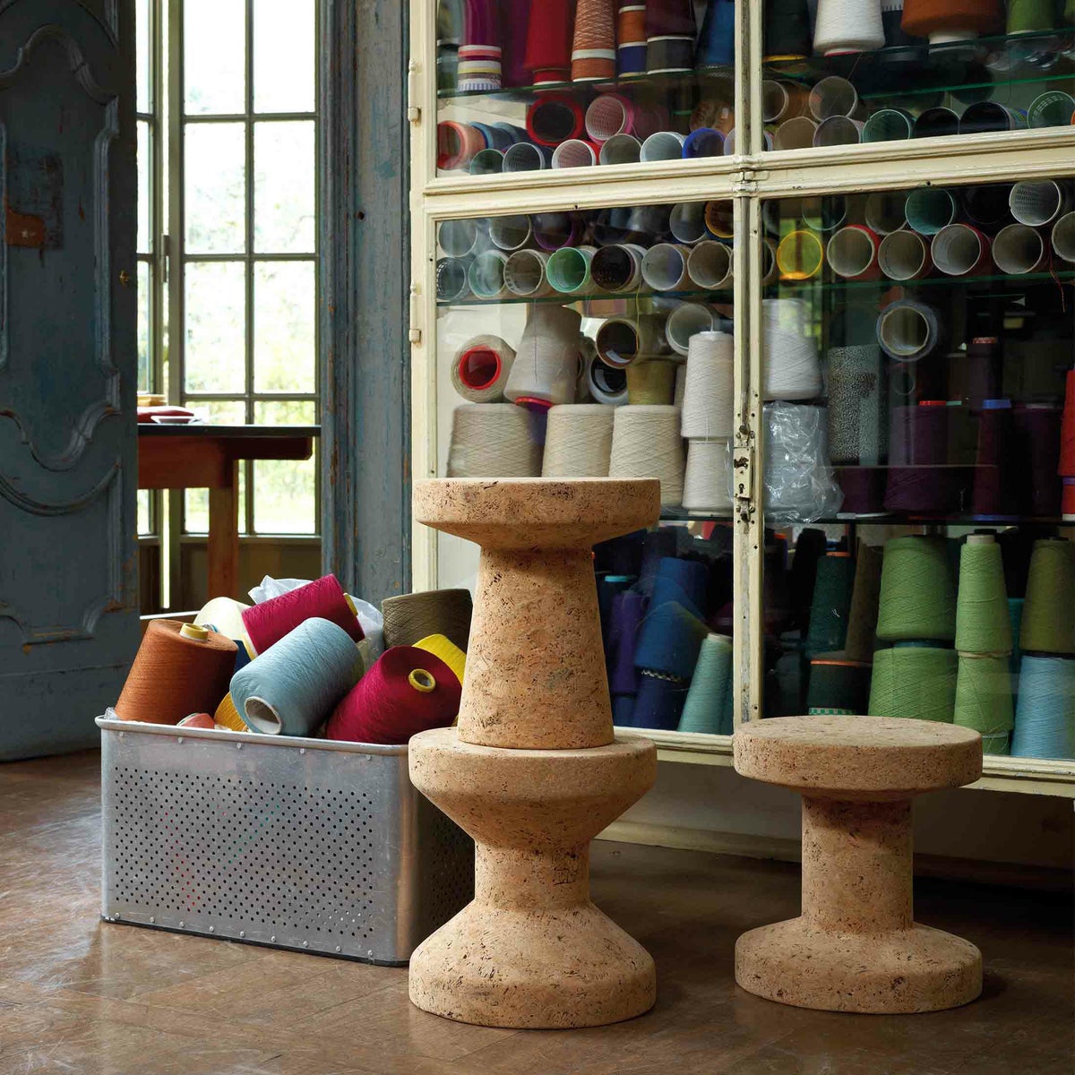 Vitra（ヴィトラ） / Cork Family（コルク ファミリー） / 全5種類 / サイドテーブル / スツール