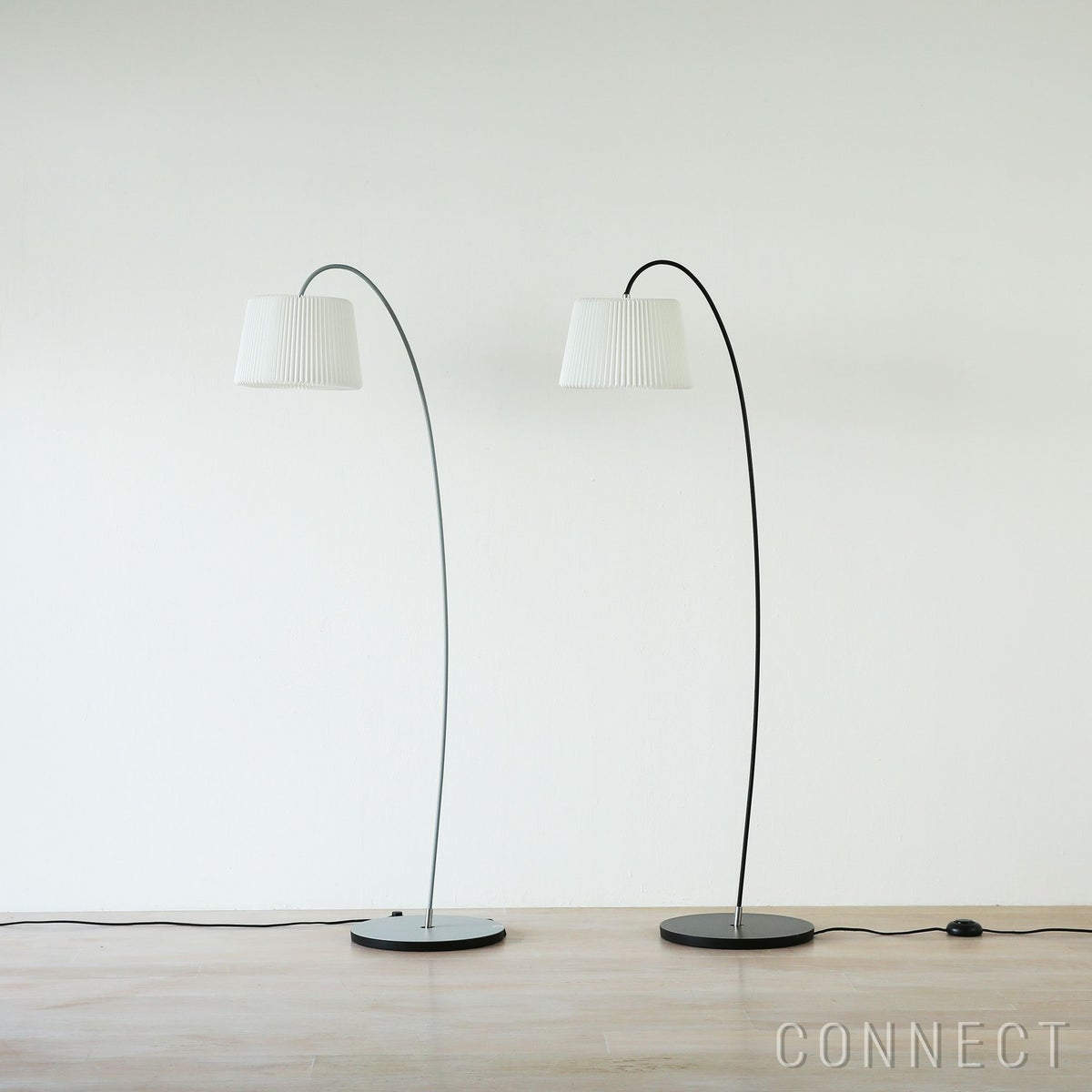 LE KLINT（レ・クリント） / 320M SNOWDROP（スノードロップ） / グレー / フロアランプ《スマート電球プレゼント》