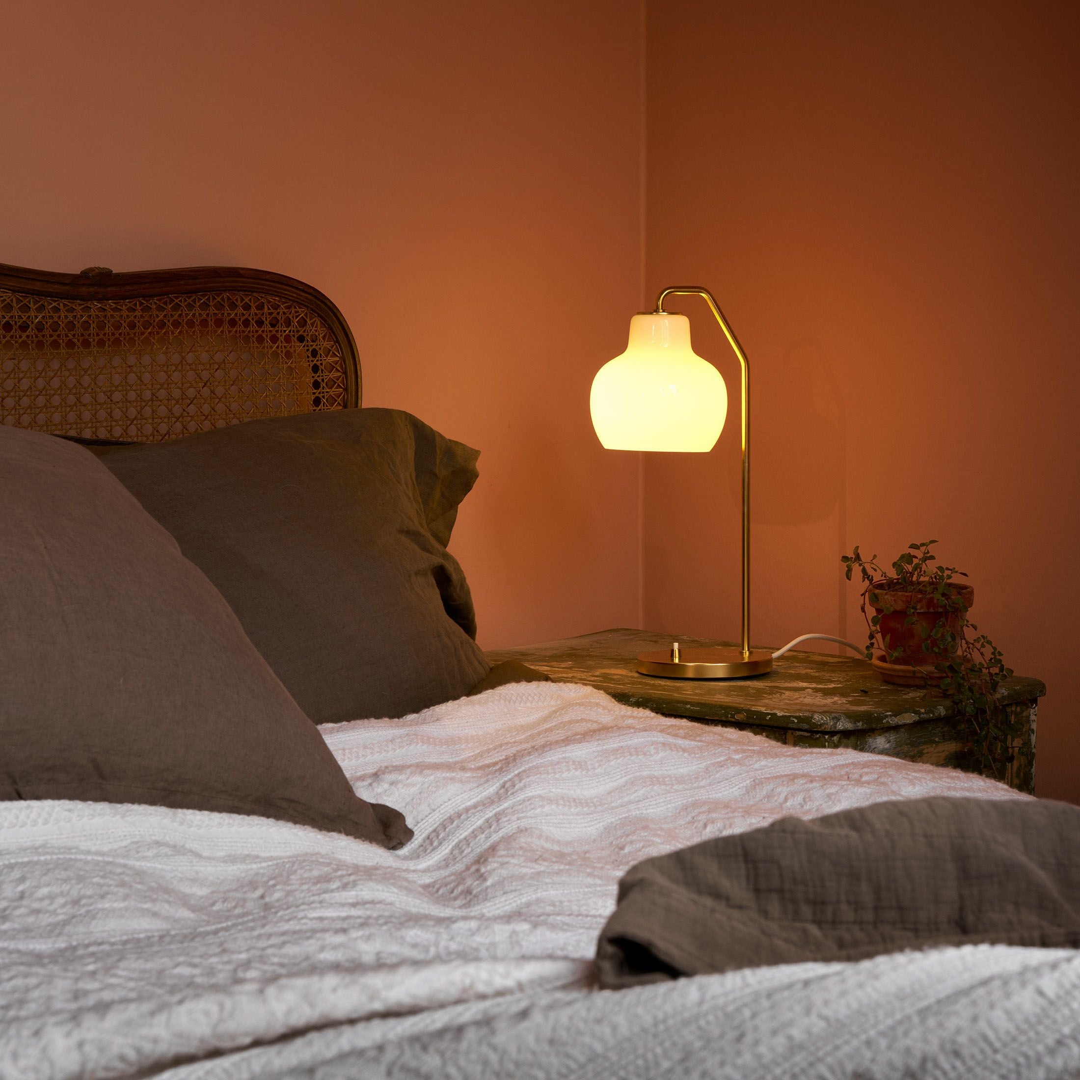 Louis Poulsen（ルイスポールセン） / VL Ring Crown Table Lamp（VL