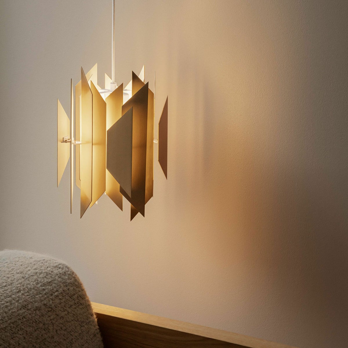 LYFA（リーファ） / DIVAN 2 245 BRASS（ディヴァン 2） / Φ245 / ペンダントライト【要電気工事】《LED電球プレゼント》