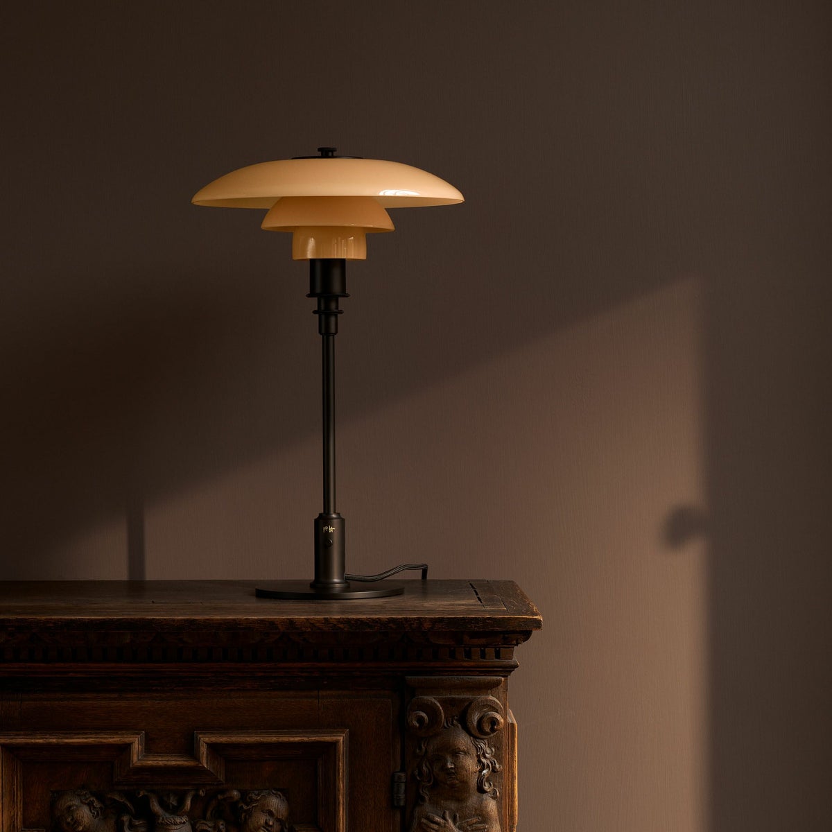 Louis Poulsen（ルイスポールセン） / PH 3/2 Dusty Terracotta Table Lamp（ダスティー・テラコッタ テーブルランプ） / テーブルランプ