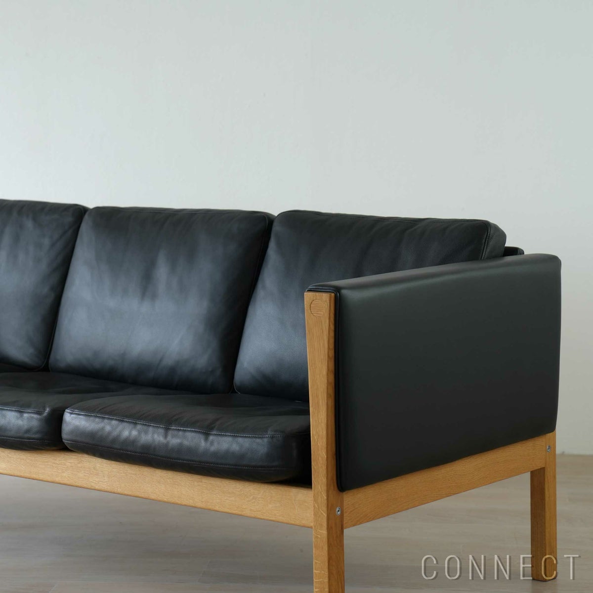 CARL HANSEN & SON（カール・ハンセン＆サン） / CH163 ソファ 3シーター / オーク材・オイル仕上げ / ブラックレザー（Thor301） / 3人掛け