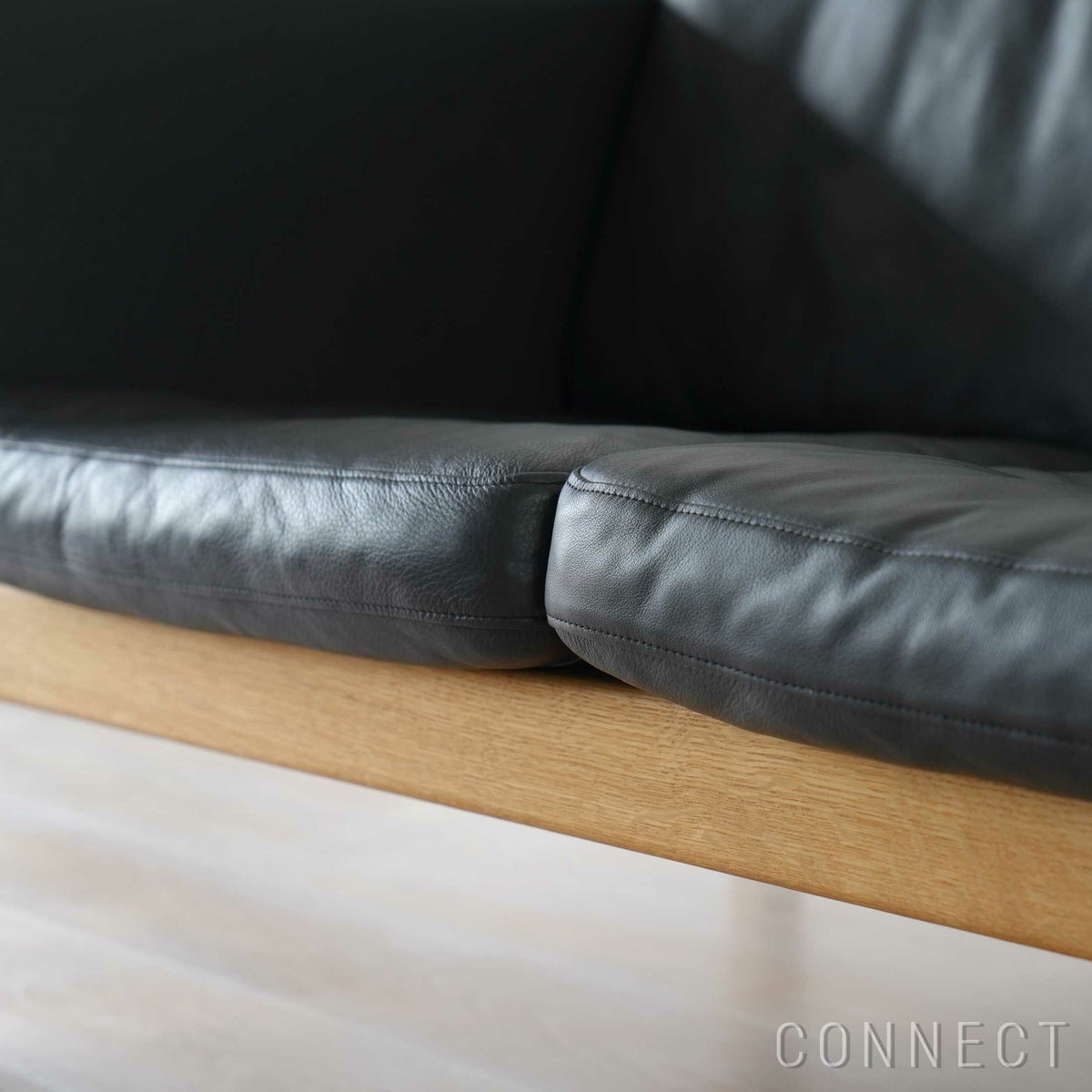 CARL HANSEN & SON（カール・ハンセン＆サン） / CH163 ソファ 3シーター / オーク材・オイル仕上げ / ブラックレザー（Thor301） / 3人掛け