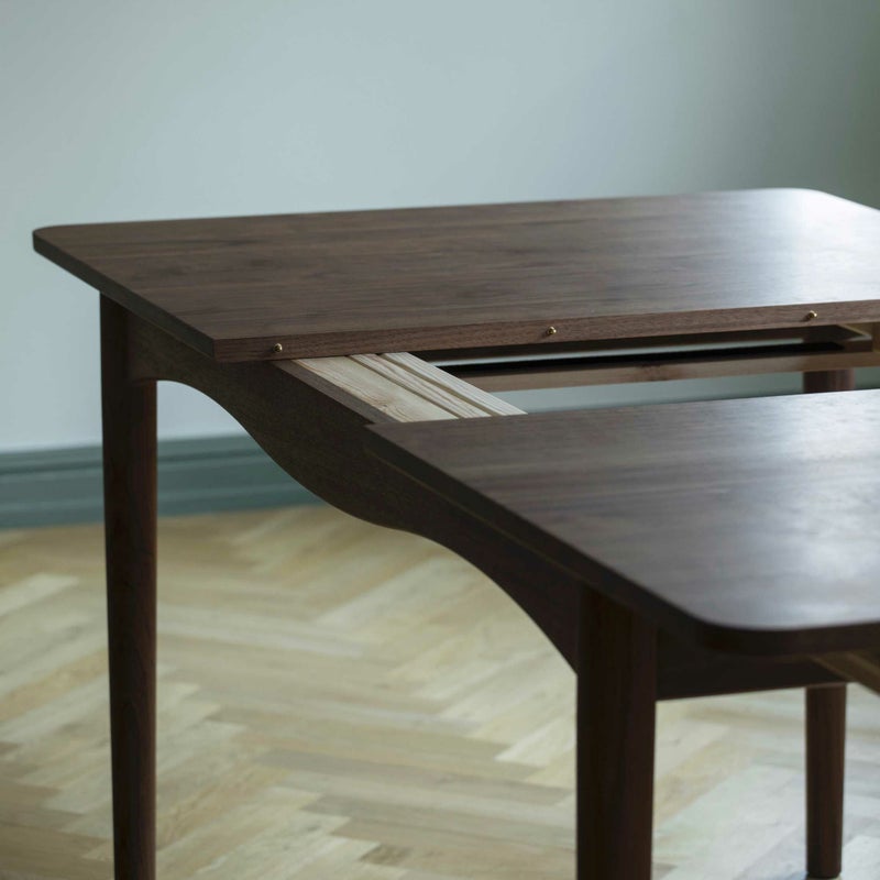 HOUSE OF FINN JUHL（ハウス・オブ・フィンユール） / BOVIRKE TABLE W/EXTENSHION（ボビルケテーブル） / ウォルナット材・オイル仕上げ / 伸長式