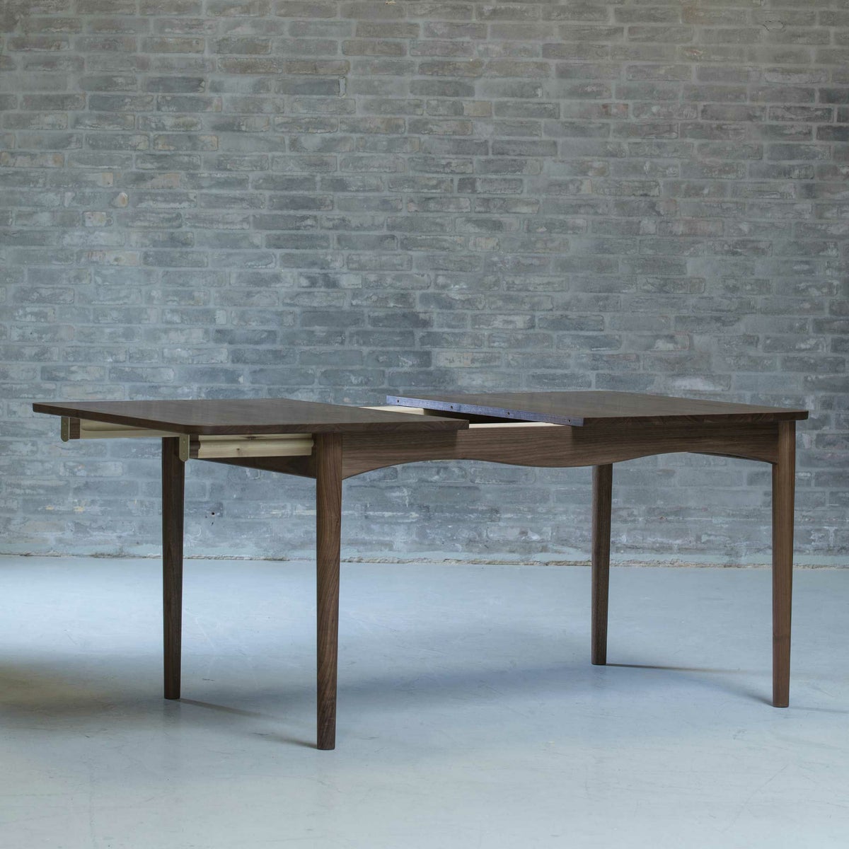 HOUSE OF FINN JUHL（ハウス・オブ・フィンユール） / BOVIRKE TABLE W/EXTENSHION（ボビルケテーブル） / ウォルナット材・オイル仕上げ / 伸長式