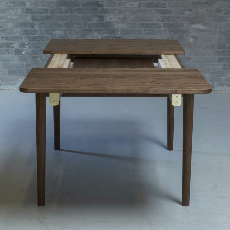 HOUSE OF FINN JUHL（ハウス・オブ・フィンユール） / BOVIRKE TABLE W/EXTENSHION（ボビルケテーブル） / ウォルナット材・オイル仕上げ / 伸長式