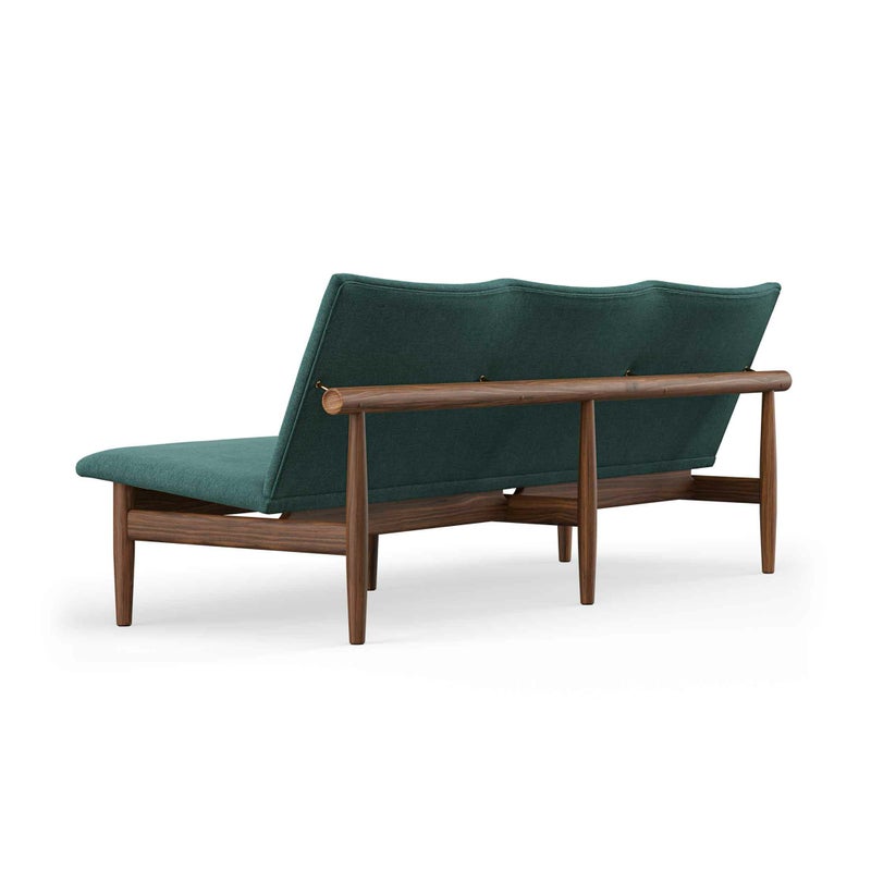 HOUSE OF FINN JUHL（ハウス・オブ・フィンユール） / JAPAN SOFA 3 SEATER（ジャパンソファ 3シーター） / ウォルナット材・オイル仕上げ / Watercolour（Cast Iron）
