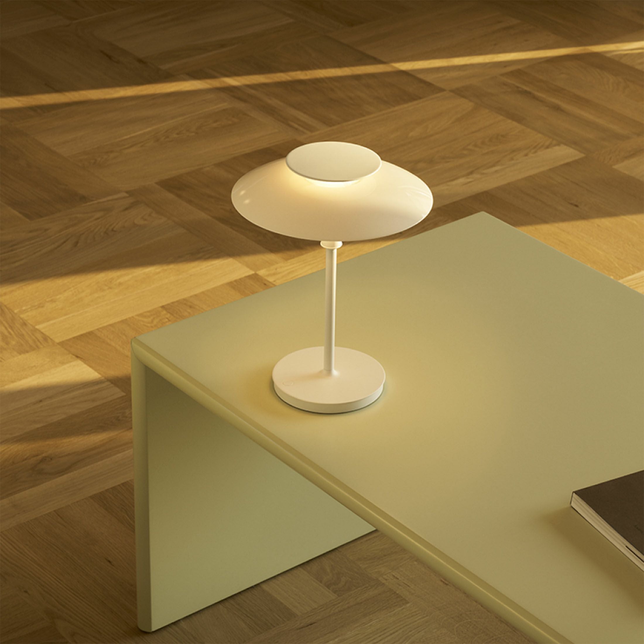 Louis Poulsen（ルイスポールセン） / PH 80 Portable Lamp（PH 80