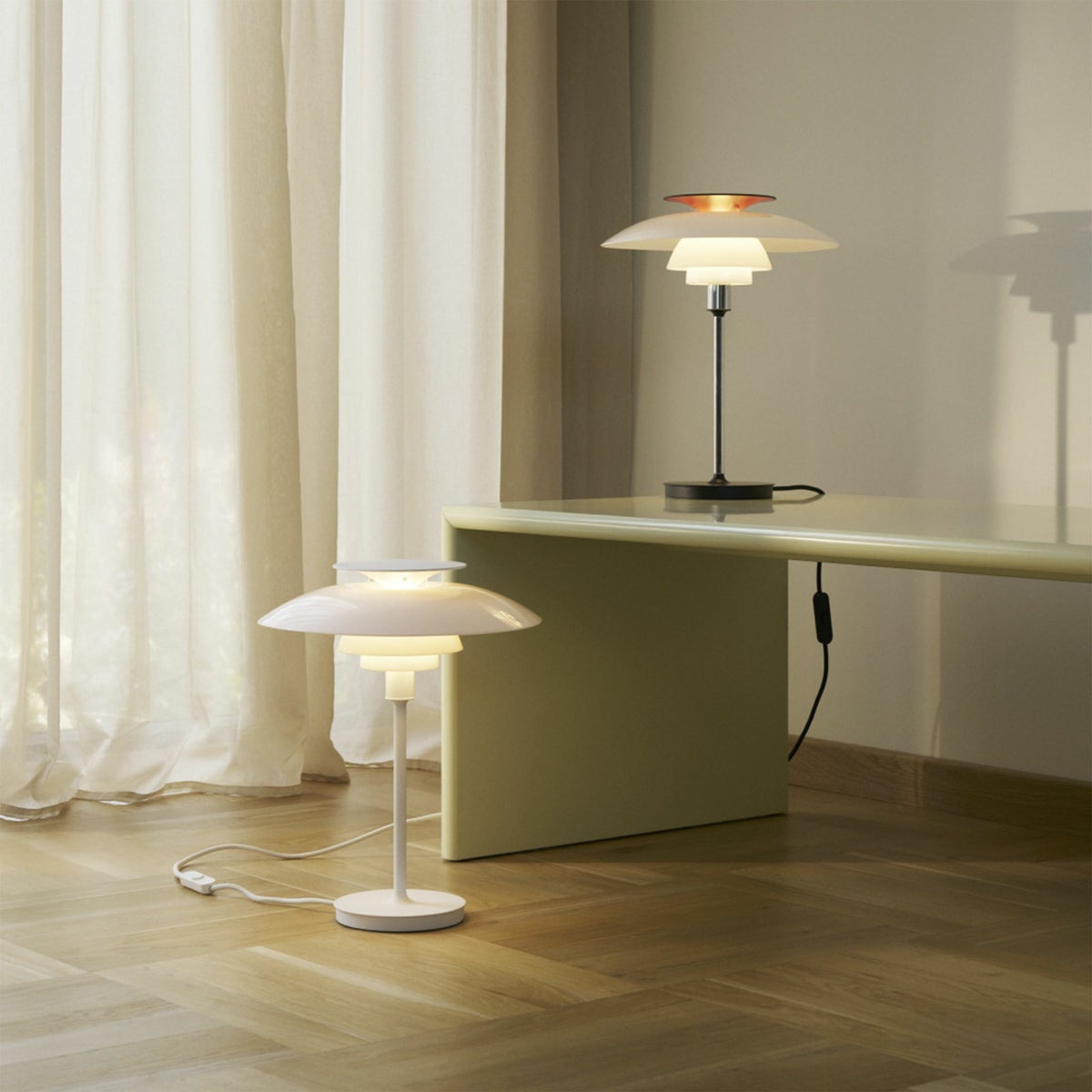 Louis Poulsen（ルイスポールセン） / PH 80 Table Lamp（PH 80 テーブルランプ） / 全2色 / テーブルランプ