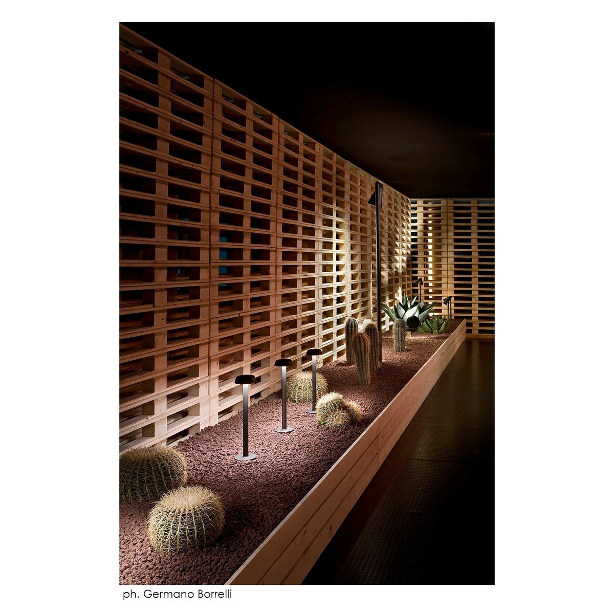 FLOS（フロス） / BELVEDERE CLOVE 1（ベルヴェデーレ グローヴ） / H640 / 全5色 / 庭園灯