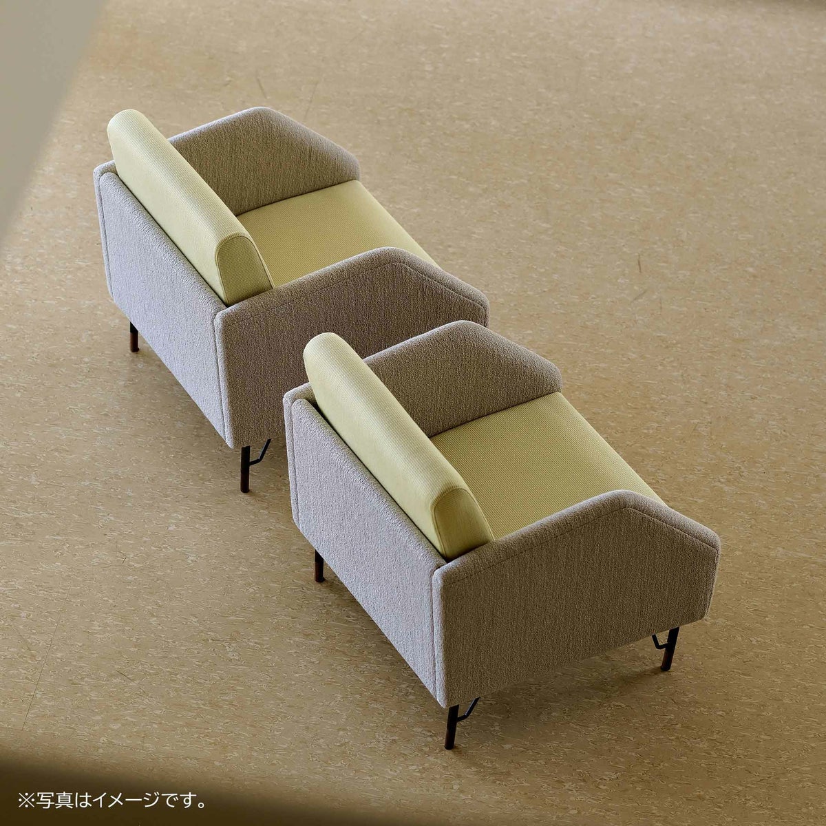 HOUSE OF FINN JUHL（ハウス・オブ・フィンユール） / 77 CHAIR 1 SEATER（1シーター） / ウォルナット材・オイル仕上げ / Hallingdal 103・227（ハリンダル） / ラウンジチェア