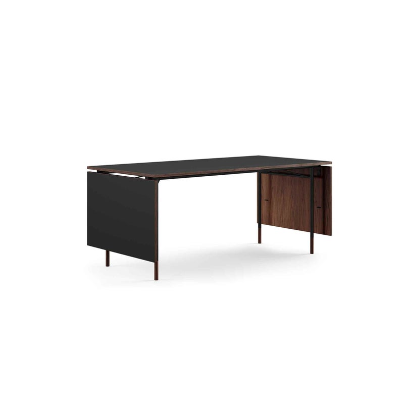 HOUSE OF FINN JUHL（ハウス・オブ・フィンユール） / NYHAVN DINING TABLE（ニューハウンダイニングテーブル） / ウォルナット材・オイル仕上げ・ブラックリノリウム天板