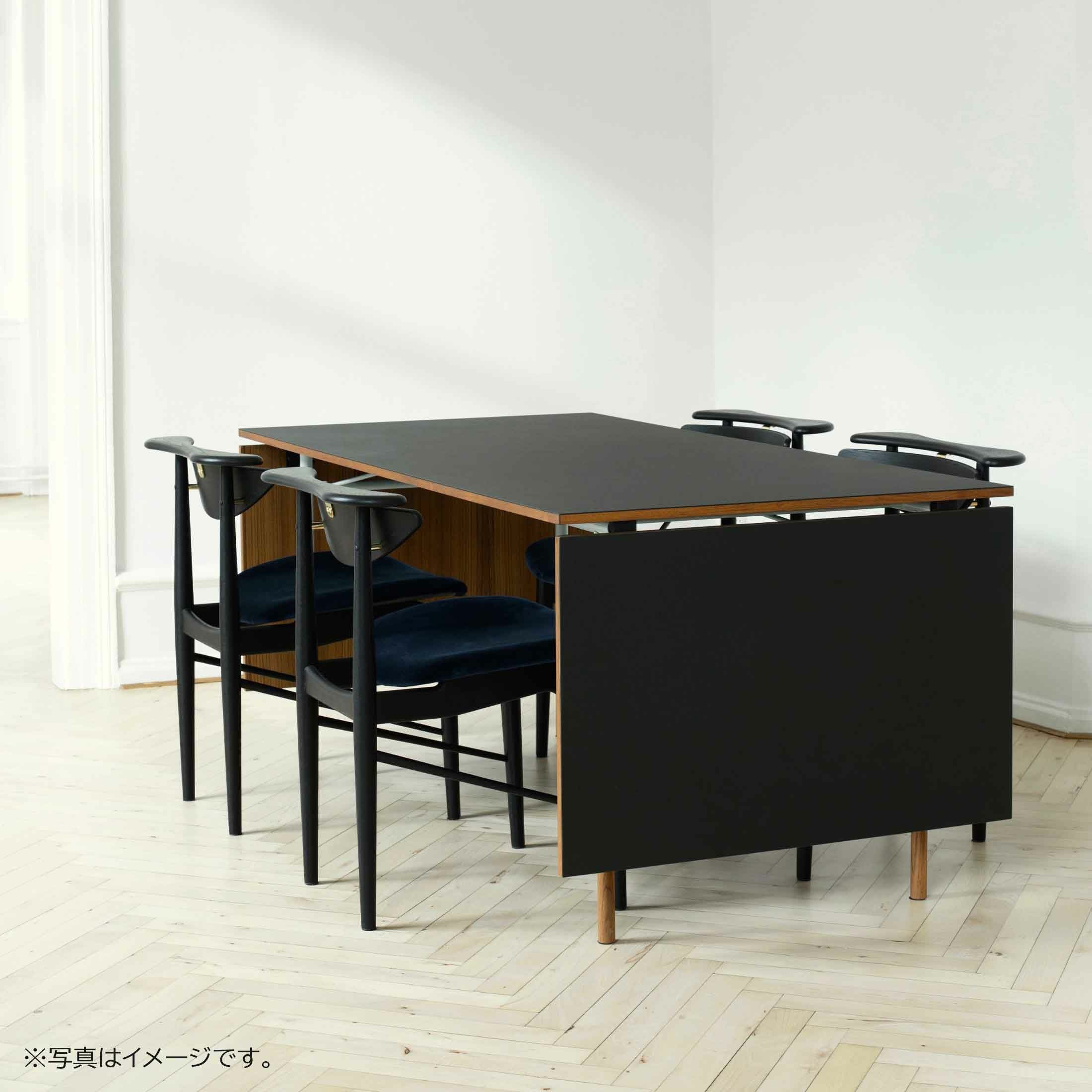 ニューハウンダイニングテーブル HOUSE OF FINN JUHL（ハウス・オブ