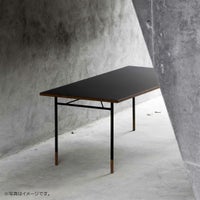 HOUSE OF FINN JUHL（ハウス・オブ・フィンユール） / NYHAVN DESK（ニューハウンデスク） / ウォルナット材・オイル仕上げ・ブラックリノリウム天板 / W136cm