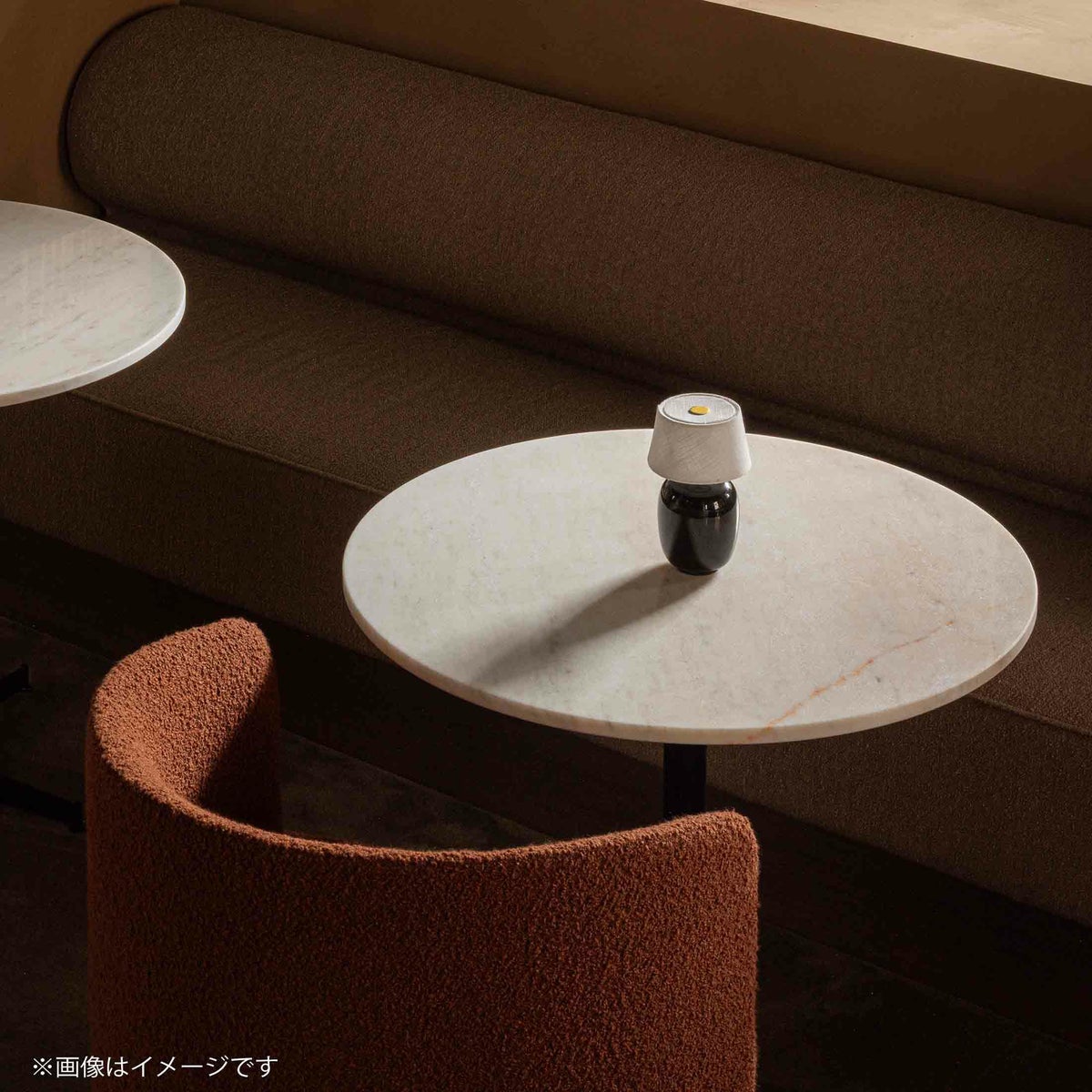 【ジャパンディセット】Audo Copenhagen（オドー・コペンハーゲン） / ANDROGYNE SIDE TABLE（アンドロジーン サイドテーブル）Φ50 / KUNIS BRECCIA STONE / 大理石 / ナチュラルオークベース+ TORSO PORTABLE LAMP （トルソー ポータブル ランプ） / 全3色 / テーブルランプ