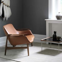 HOUSE OF FINN JUHL（ハウス・オブ・フィンユール） / TRAY TABLE（トレイテーブル） / ウォルナット材・オイル仕上げ・ブラックハイグロスラミネート天板 / サイドテーブル