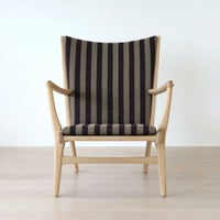 PP Mobler（PPモブラー） / PP16 / オーク材・ソープ仕上げ / Blans Strib（ブランズストライプ） / ラウンジチェア