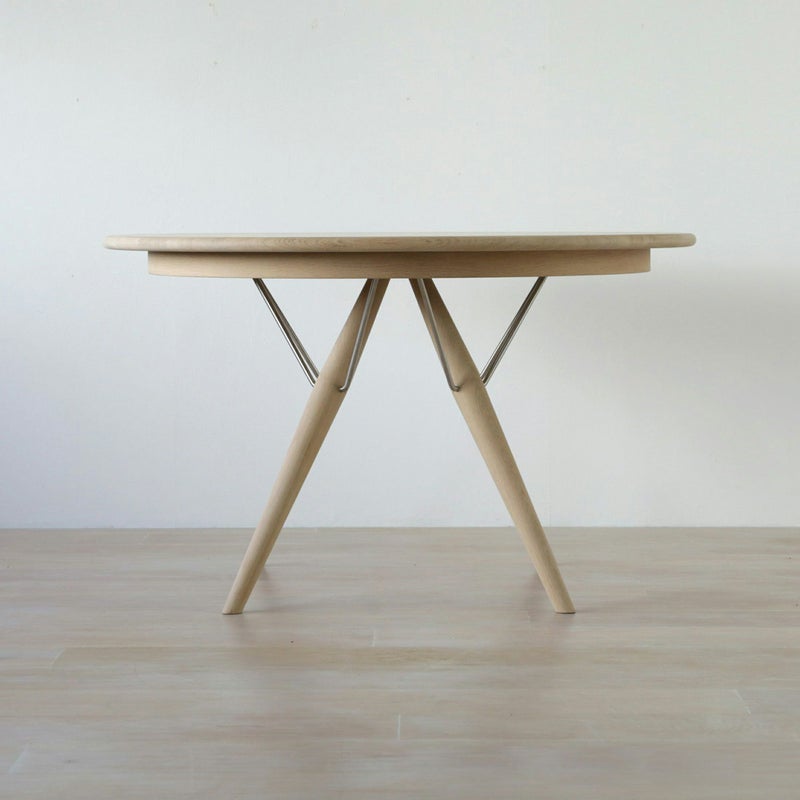 PP Mobler（PPモブラー） / PP75 / オーク材・ソープ仕上げ / Φ120 / テーブル / 伸長板取付不可