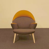 PP Mobler（PPモブラー） / PP521 Upholstered Peacock（アップホルスタードピーコック） / アッシュ材・ソープ仕上げ / スタンダードファブリックRami Plus3372 / ネックレスト&アームレスト：スタンダードレザー（Walnut）