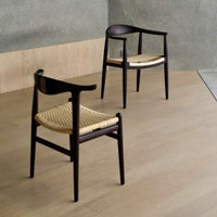 PP Mobler（PPモブラー） / PP505 Cow Horn Chair（カウホーンチェア） / ウェンジ材・クリアオイル仕上げ / Cane seat（籐張り） / 真鍮プレート付