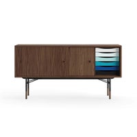 HOUSE OF FINN JUHL（ハウス・オブ・フィンユール） / SIDEBOARD W/ TRAY UNIT（サイドボード） / ウォルナット材・オイル仕上げ / 脚：ブラック / トレイユニット付き（COLD）
