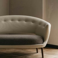 HOUSE OF FINN JUHL（ハウス・オブ・フィンユール） / WILLADSEN SOFA（ウィラドセンソファ） / ウォルナット材・オイル仕上げ / Hallingdal 100・270（ハリンダル）