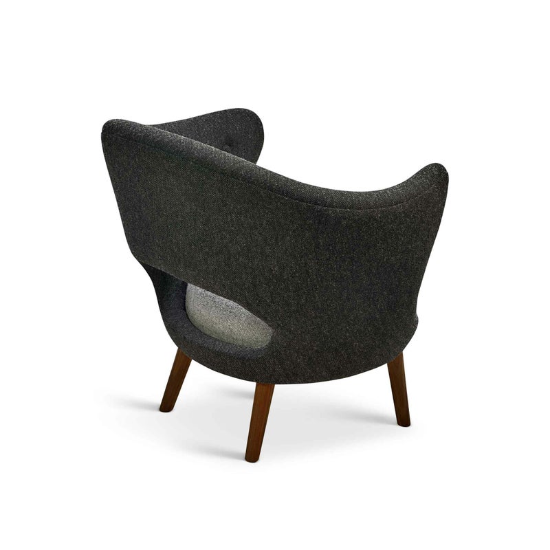 HOUSE OF FINN JUHL（ハウス・オブ・フィンユール） / WILLADSEN CHAIR（ウィラドセンチェア） / ウォルナット材・オイル仕上げ / Hallingdal 180・130（ハリンダル） / ラウンジチェア