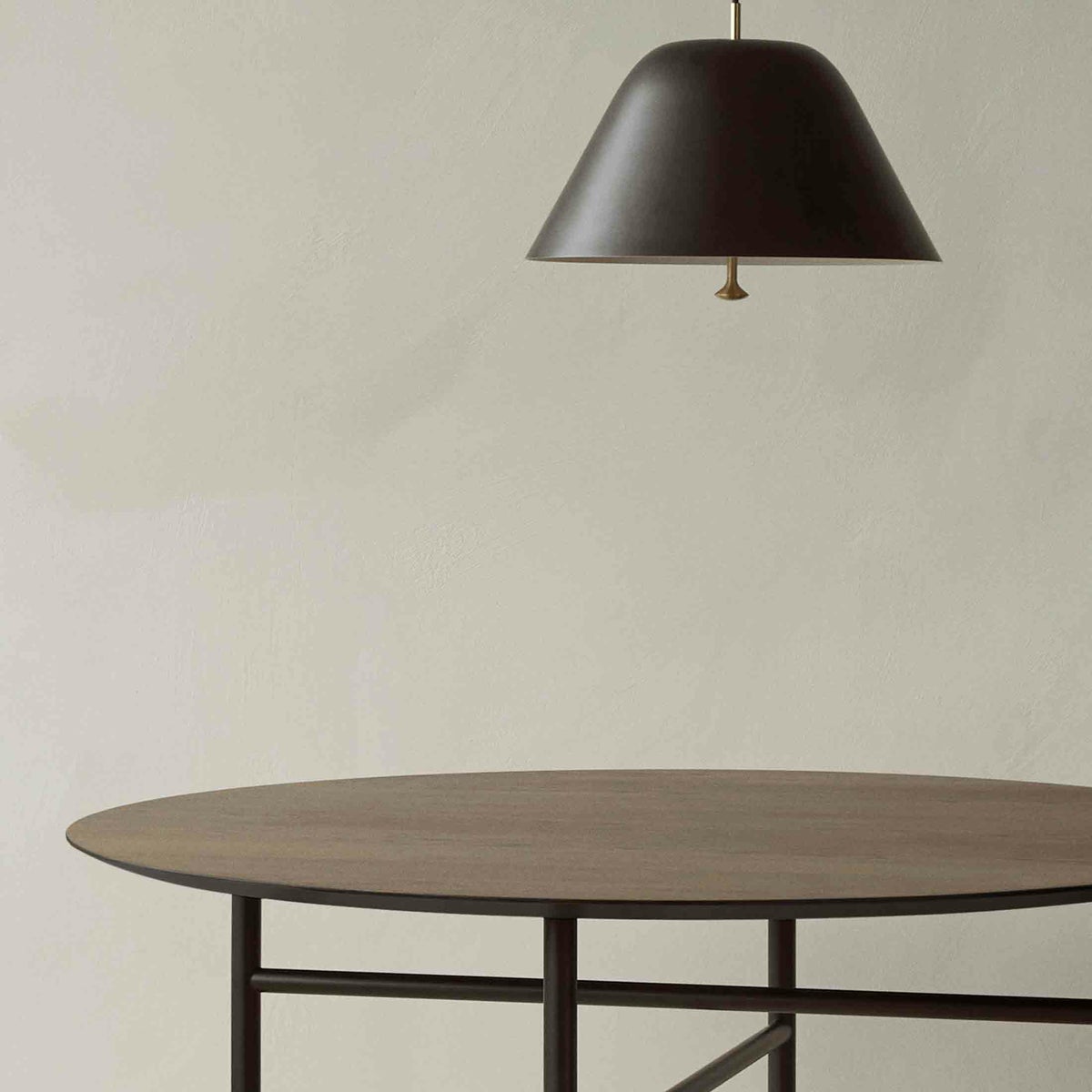 Audo Copenhagen（オドー・コペンハーゲン） /SNAREGADE DINING TABLEΦ120（スネアゲイド ダイニングテーブル） / ダークステインドオーク / テーブル