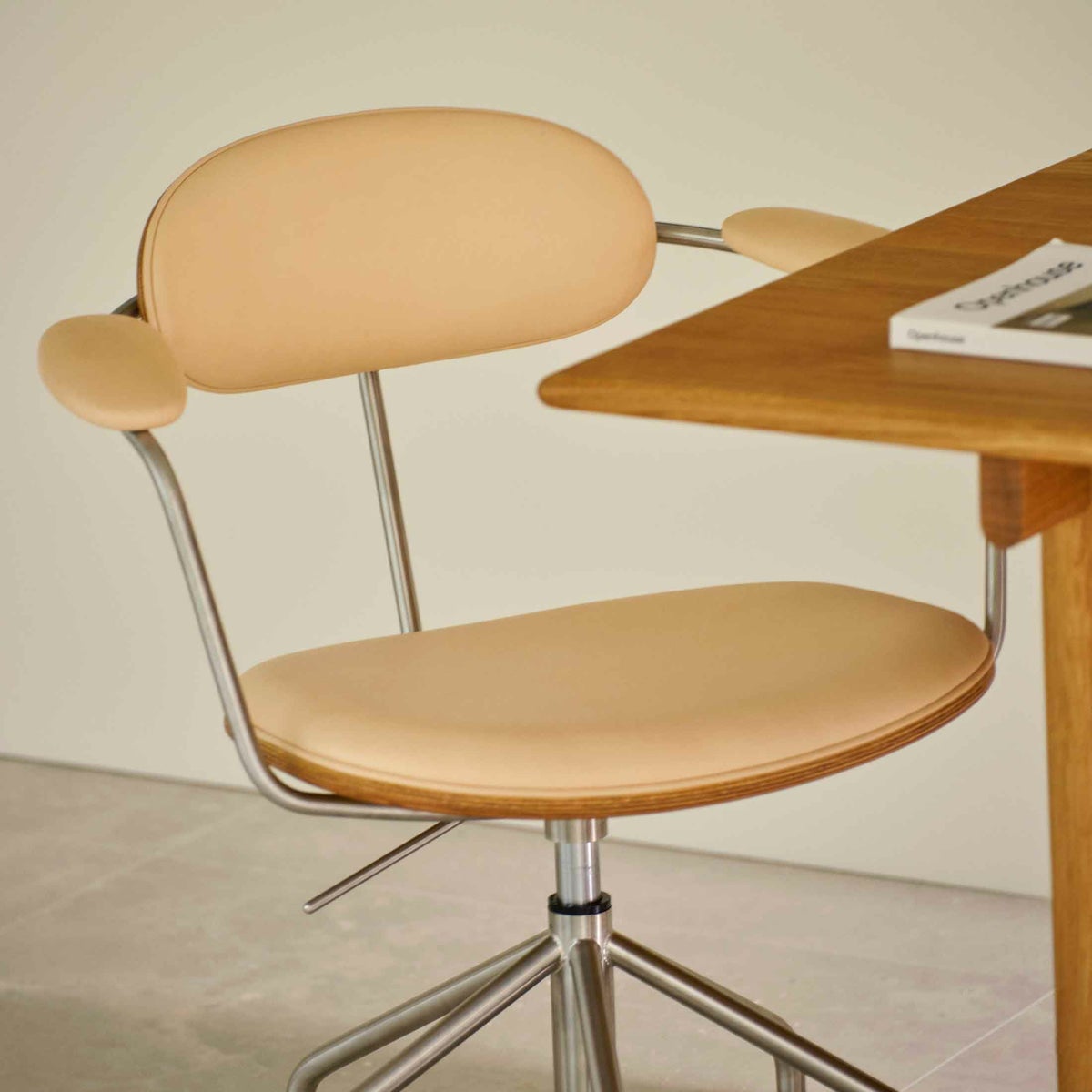 CARL HANSEN & SON（カール・ハンセン＆サン） / CH621 SWIVEL CHAIR（スウィベルチェア） / オーク材・オイル仕上げ・ステンレススチール脚 / Sif 90 / キャスター付きチェア