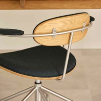 CARL HANSEN & SON（カール・ハンセン＆サン） / CH621 SWIVEL CHAIR（スウィベルチェア） / オーク材・オイル仕上げ・ステンレススチール脚 / Vider 1062 / キャスター付きチェア
