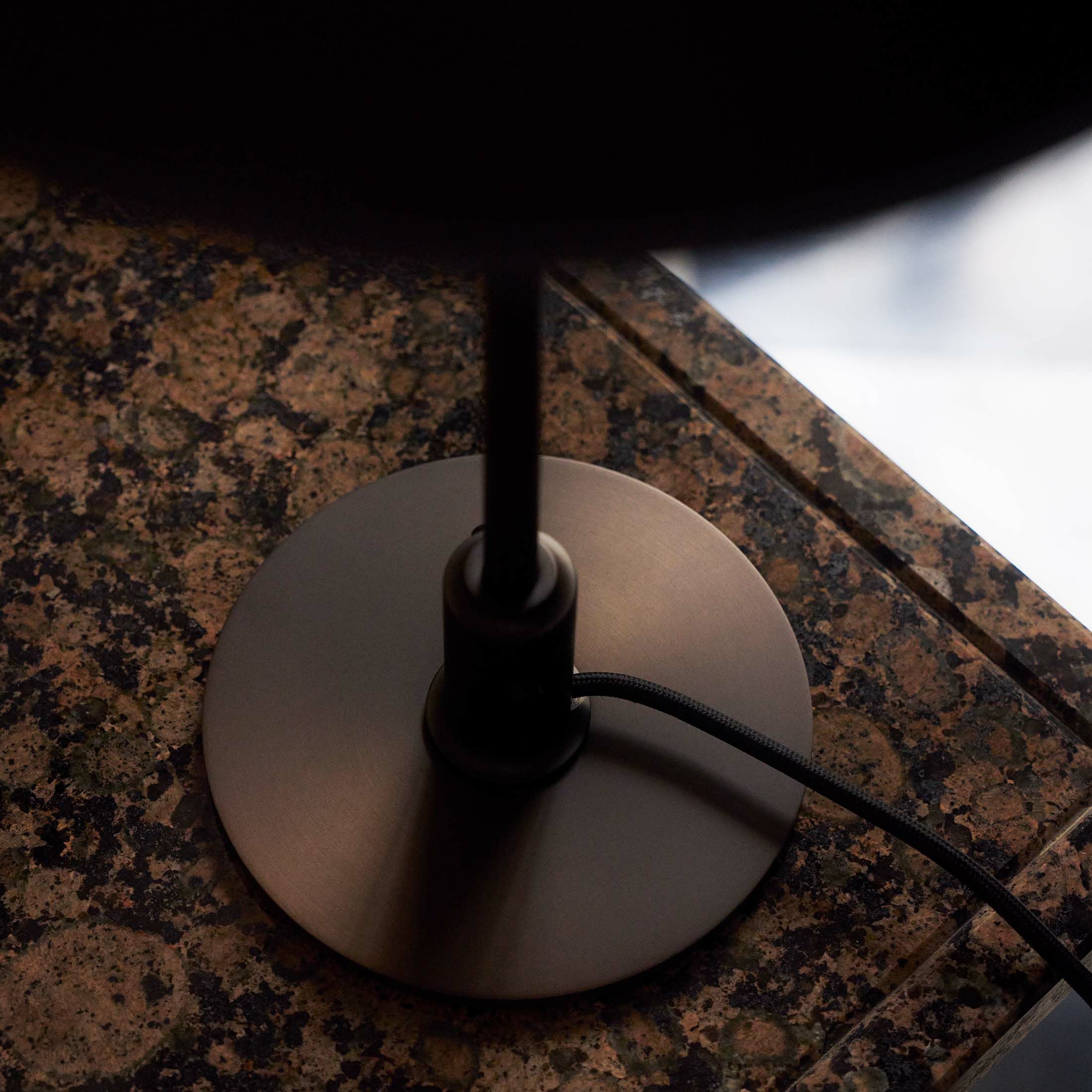Louis Poulsen（ルイスポールセン） / PH 3/2 Aged Brass Opal Table