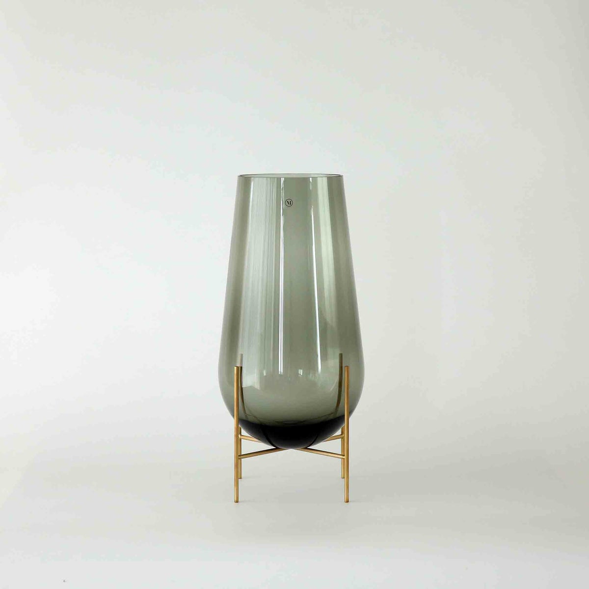 Audo Copenhagen（オドー・コペンハーゲン） / ÉCHASSE BASE M （イシャスベースM） / Smoked Glass / フラワーベース