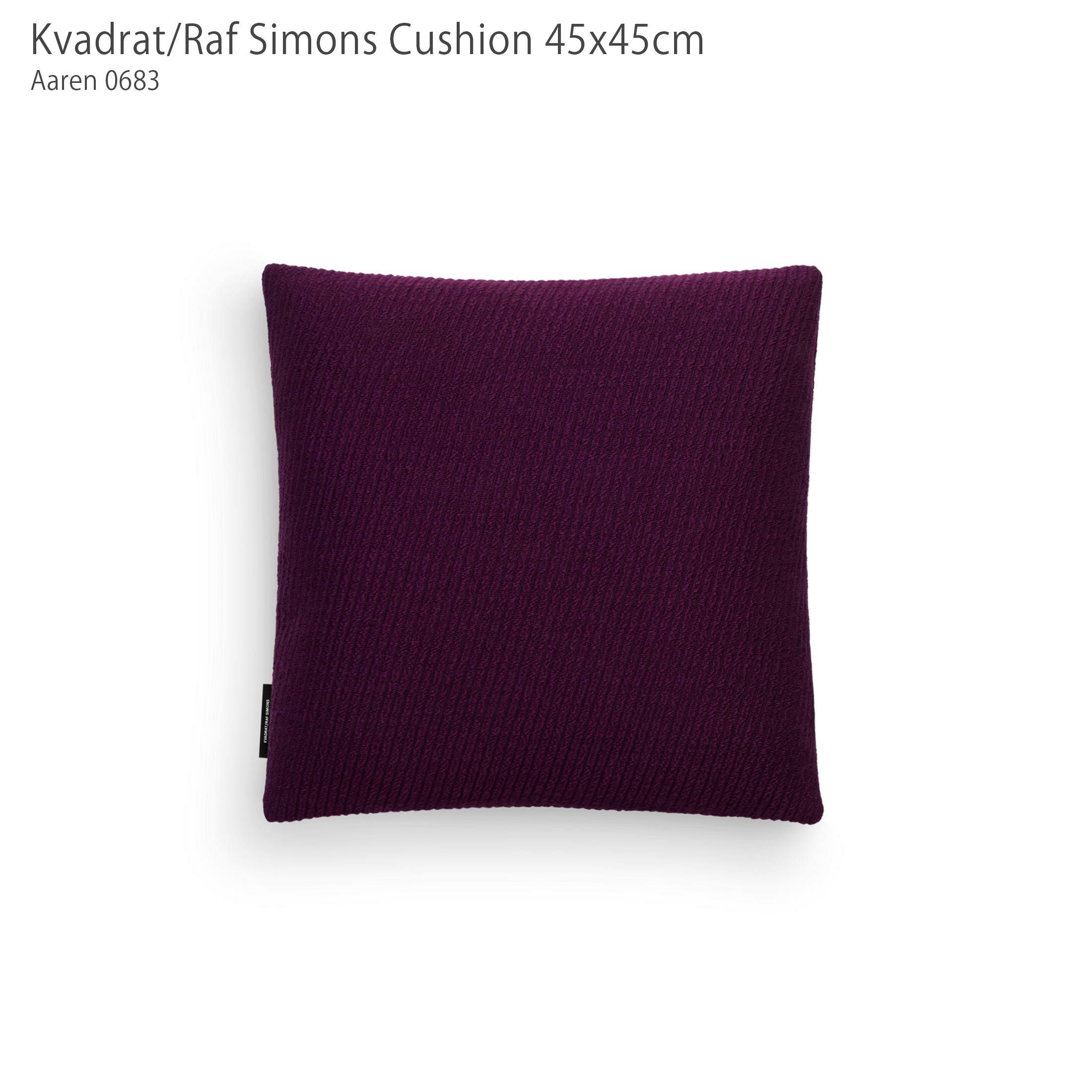 Kvadrat/Raf Simons Aaren クッション 45×45｜正規販売店 CONNECT