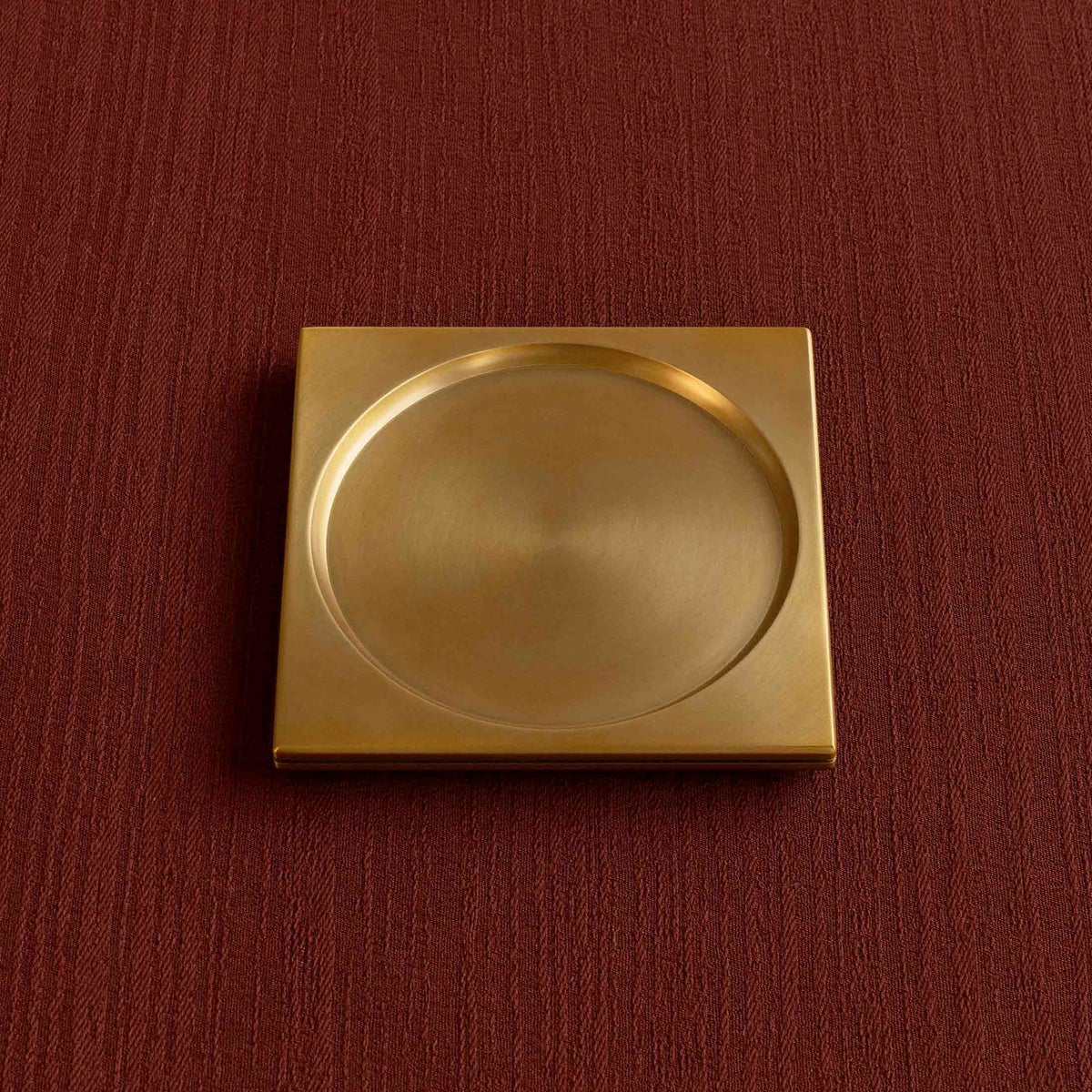 Audo Copenhagen（オドー・コペンハーゲン） / DIVOT TRAY （ディッボットトレイ） / Brass / トレイ