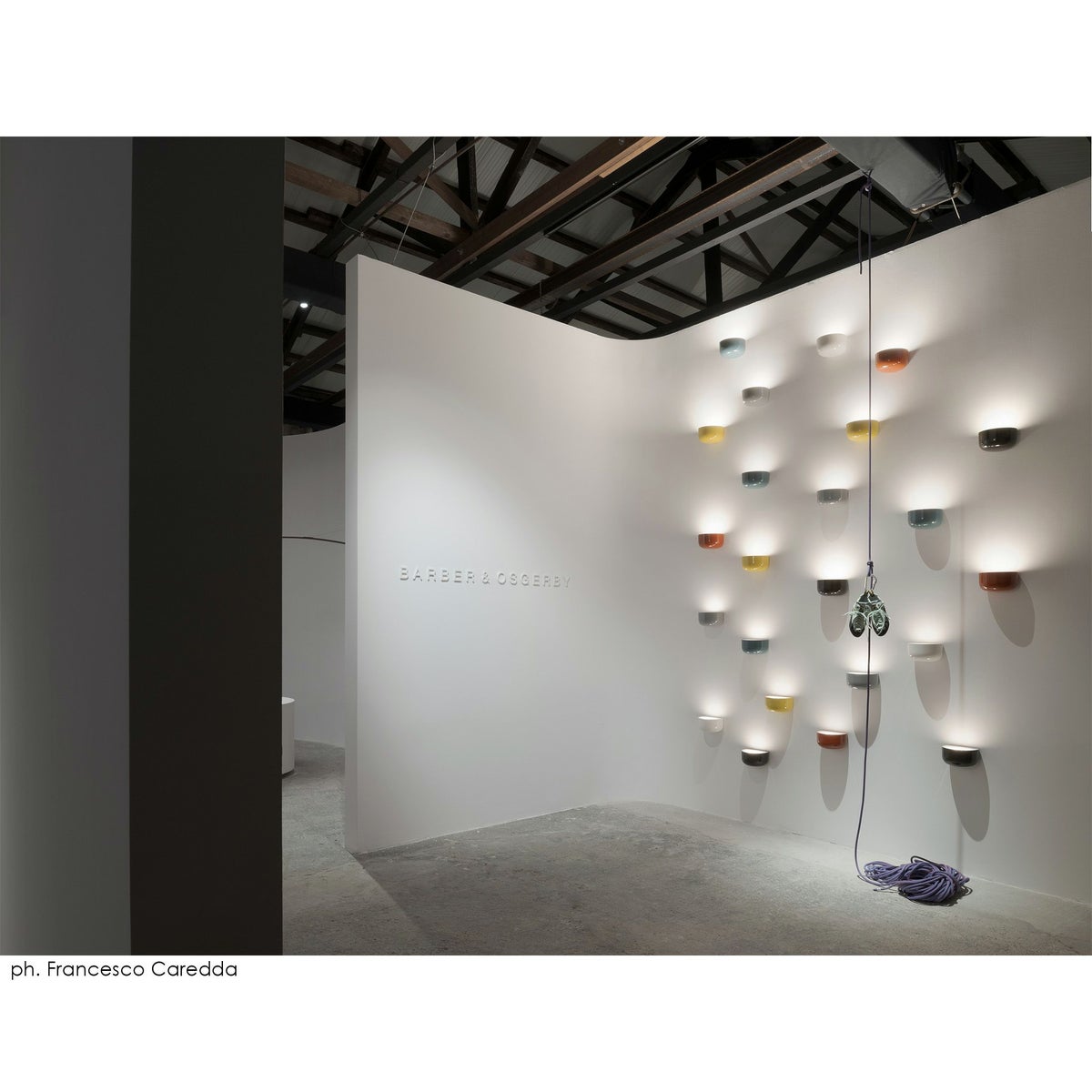 FLOS（フロス） / BELLHOP WALL UP（ベルホップ ウォールアップ） / 全6色 / ウォールランプ