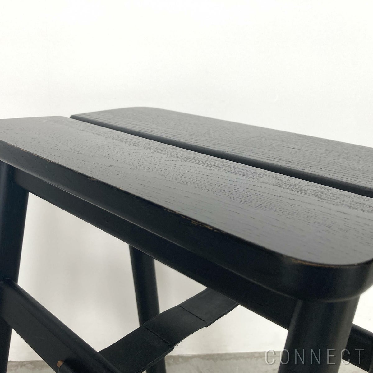 【アウトレット】FORM & REFINE（フォーム&リファイン） / Angle Stool（アングルスツール） / ブラックオーク / スツール / No.02