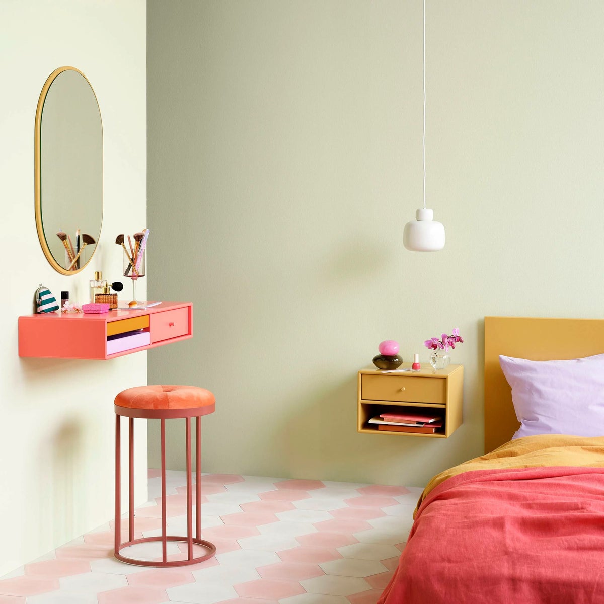 Montana（モンタナ） / LOOK（ルック） / W46.8×H69.6cm / 全3色 / ミラー