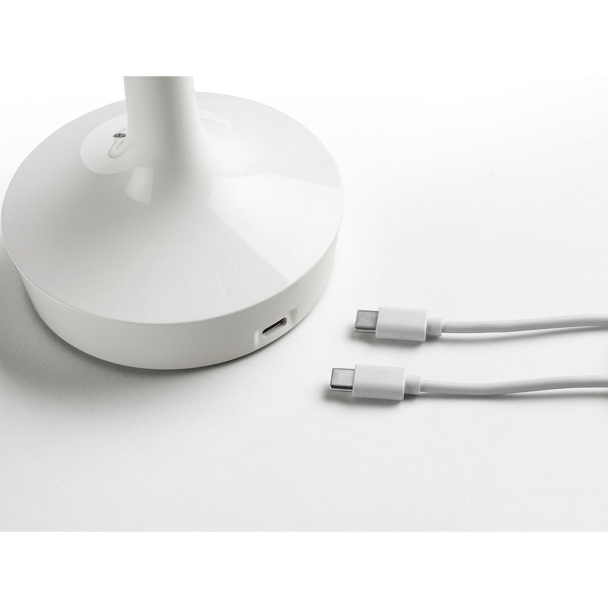 FLOS（フロス） / BON JOUR UNPLUGGED（ボンジュール アンプラグド） / 全5色 / テーブルランプ