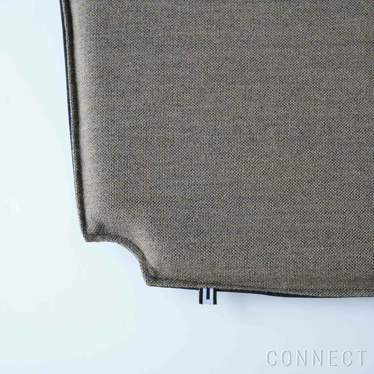 MELLEM（メレム） / Kvadrat（クヴァドラ） / Yチェアシートクッション / Technicolour（テクニカラー） / クッション