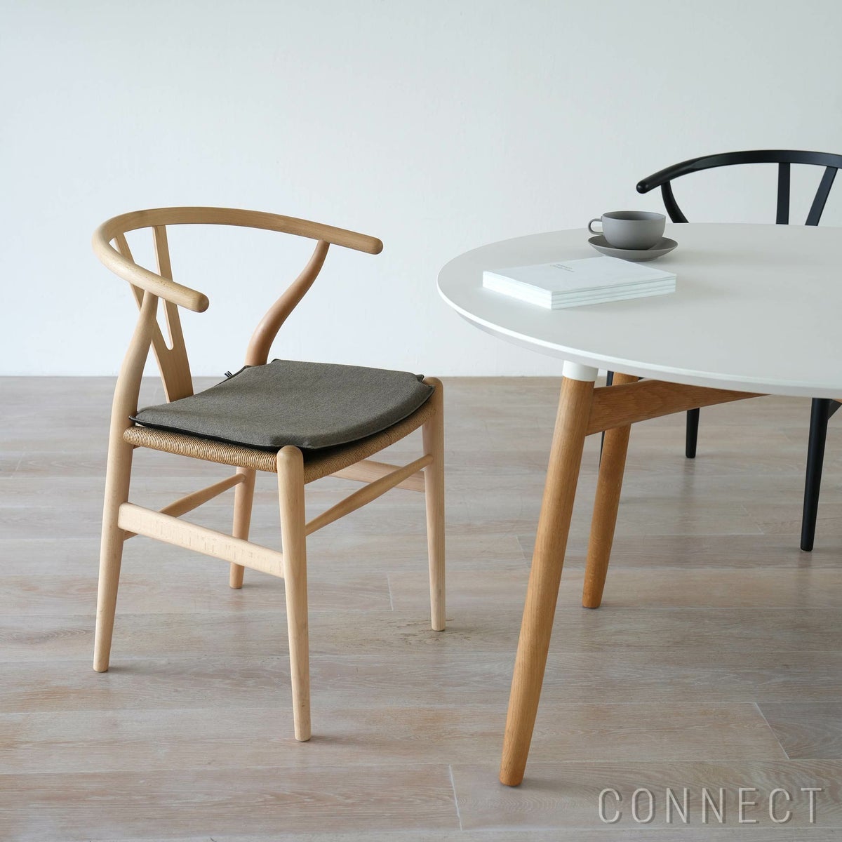 MELLEM（メレム） / Kvadrat（クヴァドラ） / Yチェアシートクッション / Technicolour（テクニカラー） / クッション