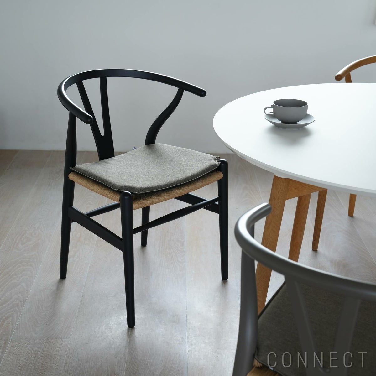 MELLEM（メレム） / Kvadrat（クヴァドラ） / Yチェアシートクッション / Technicolour（テクニカラー） / クッション