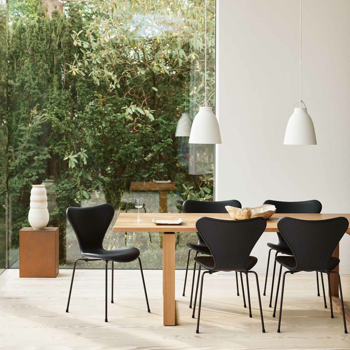 FRITZ HANSEN（フリッツ・ハンセン） / Caravaggio Matt（カラヴァッジオ マット） / ホワイト / P2：φ258mm / ペンダントライト