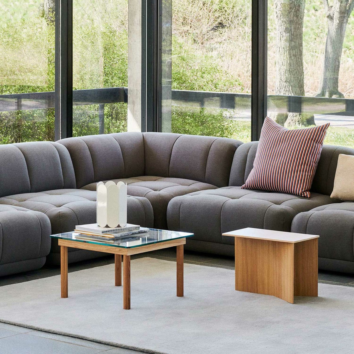 HAY（ヘイ） / SLIT TABLE（スリットテーブル） / WOOD OBLONG / W49.3×D27.5×H35.5cm / 全2色 / サイドテーブル