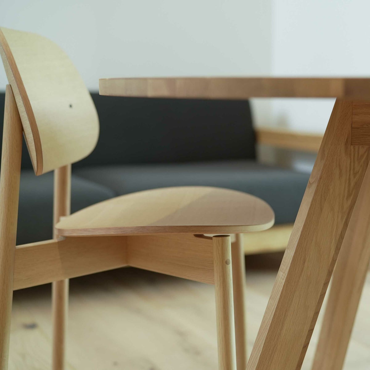 【Plus1キャンペーン】石巻工房 / YAGURA ROUND TABLE（ヤグララウンドテーブル） / Φ110cm & OBON CHAIR（オボンチェア） / Natural