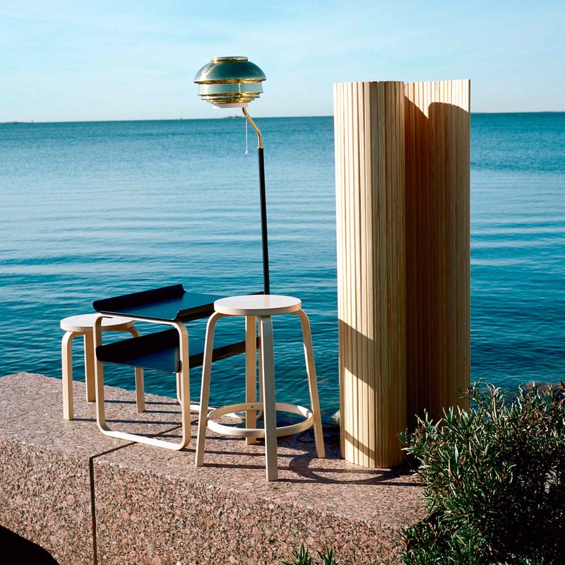 Artek（アルテック） / SIDE TABLE 915（サイドテーブル 915） / バーチ材・ナチュラルラッカー / 全2色