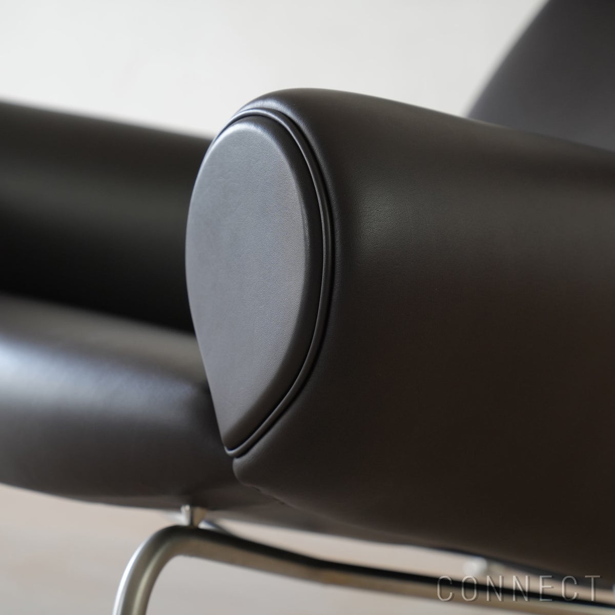 FREDERICIA（フレデリシア） Wegner Ox Chair（ウェグナーオックスチェア） / Model 1000 / ステンレススチールベース / レザー（Organic 906）