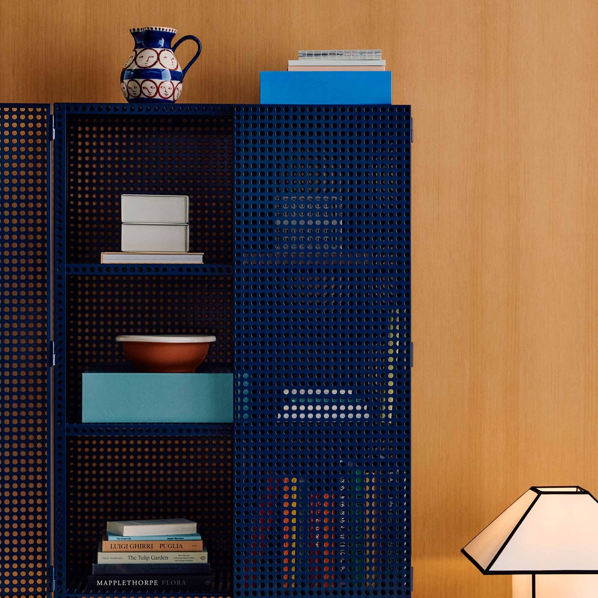 HAY（ヘイ） / PERFORATED CABINET FLOOR（パーフォレイテッド キャビネット フロア） / Lサイズ / 全2色 / キャビネット