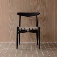 PP Mobler（PPモブラー） / PP101 チェア / オーク材・タニックティントブラック仕上げ / リネンウェビング