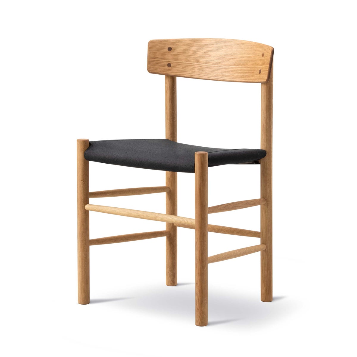 FREDERICIA（フレデリシア） / J39（モーエンセンチェア・シェーカーチェア） / オーク材・オイル仕上げ / ブラックキャンバス