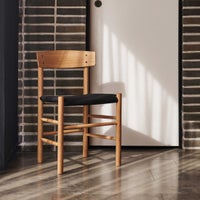 FREDERICIA（フレデリシア） / J39（モーエンセンチェア・シェーカーチェア） / オーク材・オイル仕上げ / ブラックキャンバス